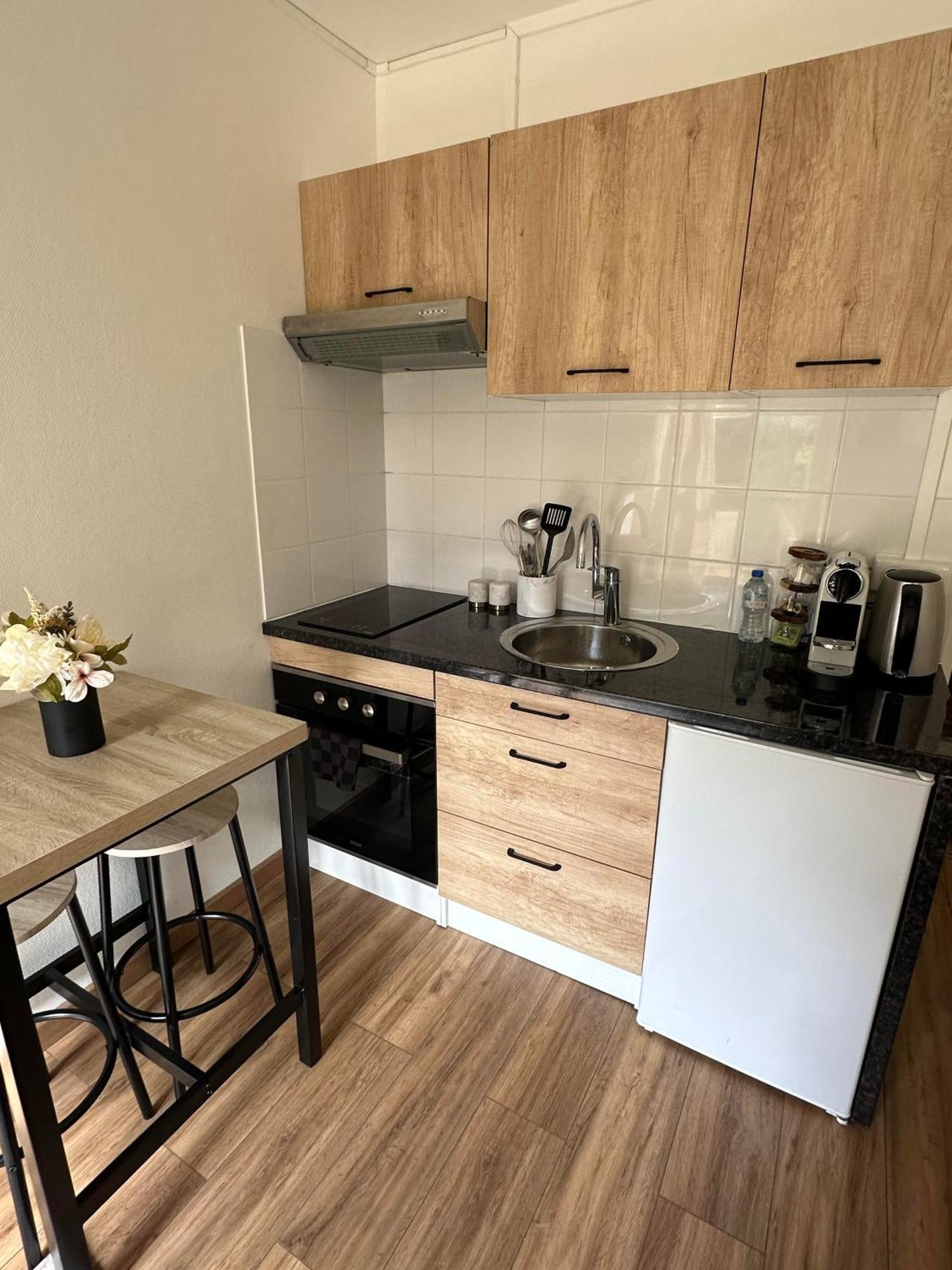 Apartamento Premium & Cosy Studio - Paris A 20 Mins - Chateaux De Versailles A 8 Mins Le Chesnay  Exterior foto